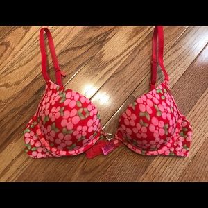 Maybe worn twice Victoria’s Secret bra size 34B
